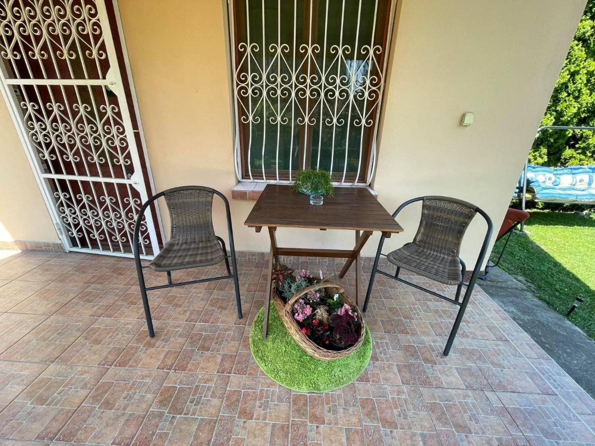 Chill Apartman Orosháza Esterno foto